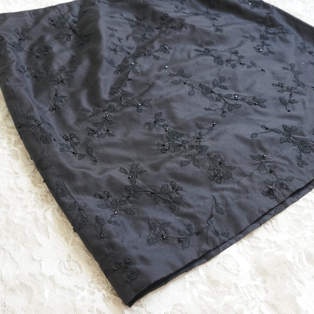 Ann Taylor Silk Embroidered Pencil Skirt