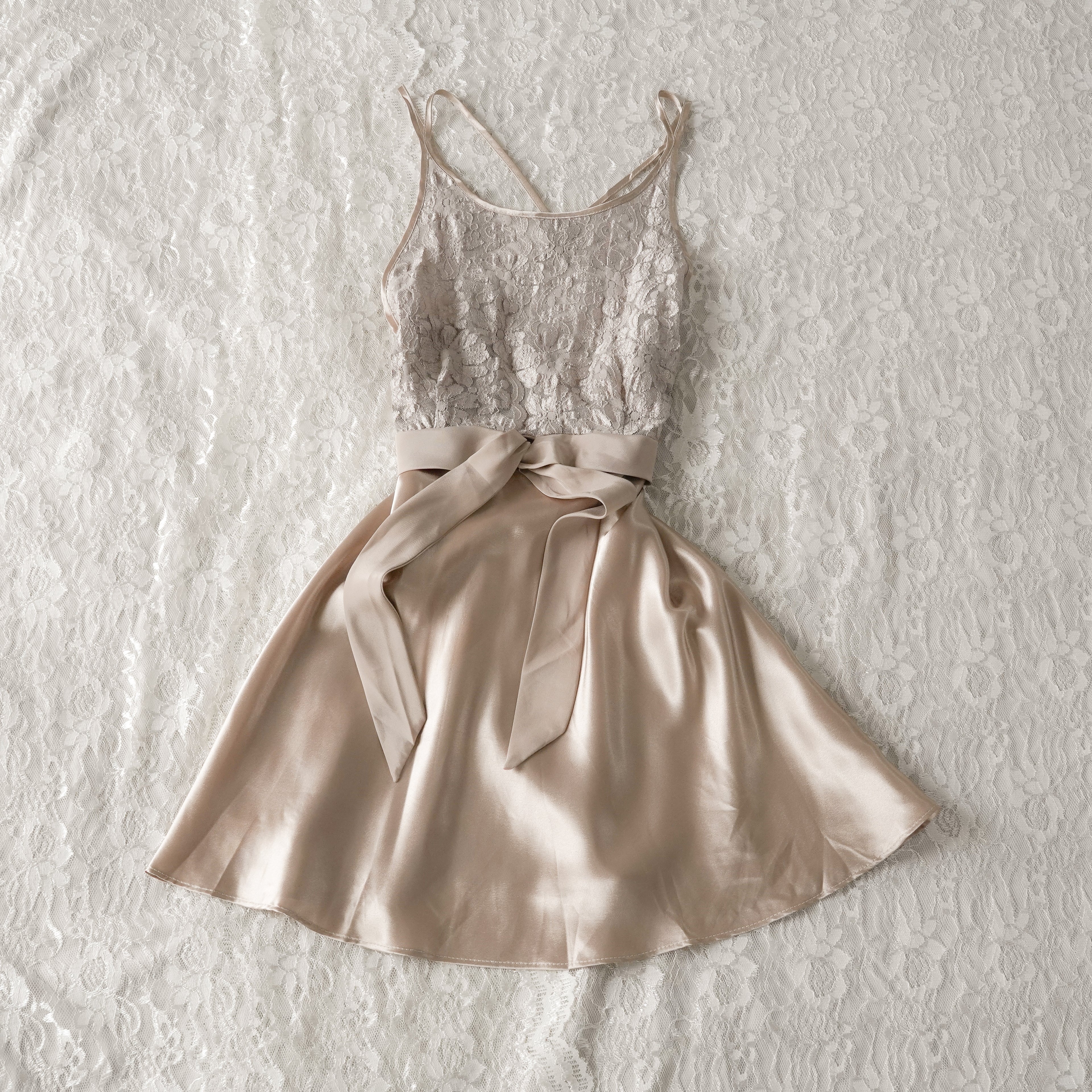 California Dynasty Expressions Satin Lace Dress | Y2K | Small