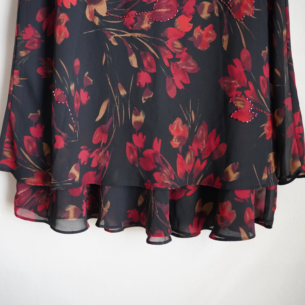 Vintage Y2K JM Collection Floral Chiffon Midi Skirt 10P Beaded Ruffle Black Red