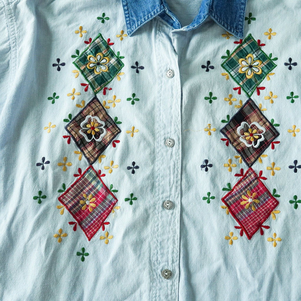 Vintage 90s New Directions Embroidered Patchwork Denim Collar Button-Up Shirt | Medium