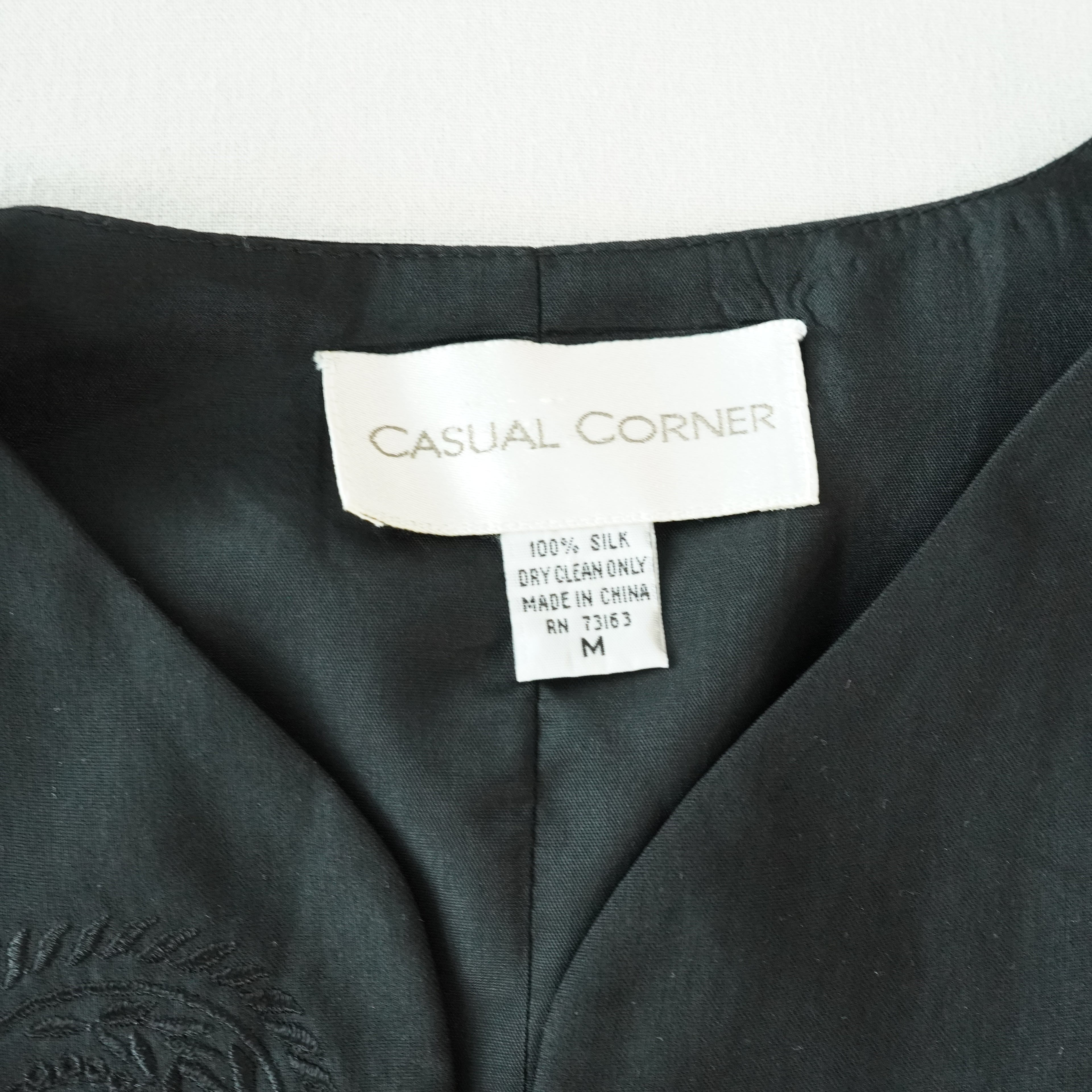 Casual Corner 100% Silk Black Paisley Vest | Vintage | Medium