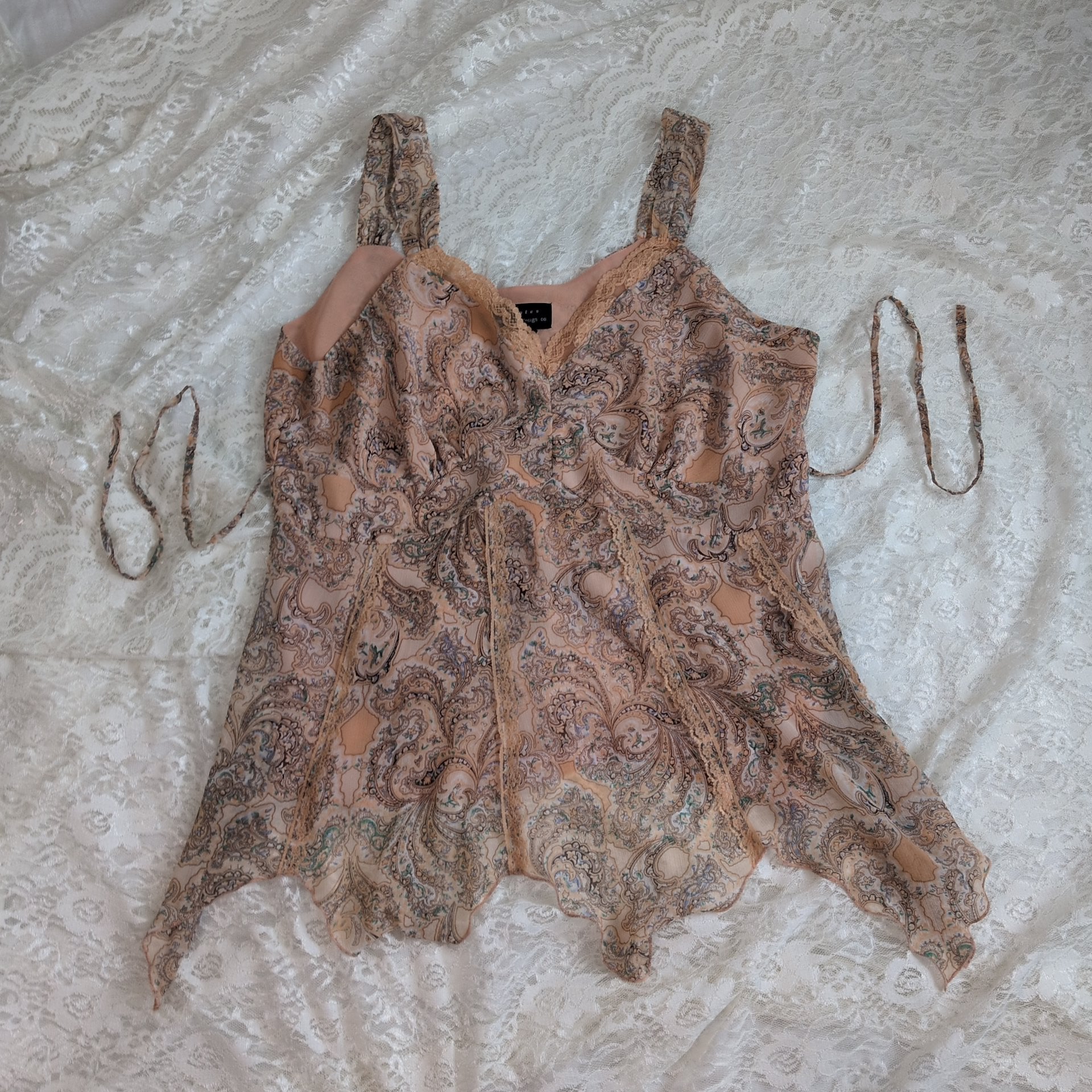 Separates Paisley Handkerchief Hem Cami Top – Size L