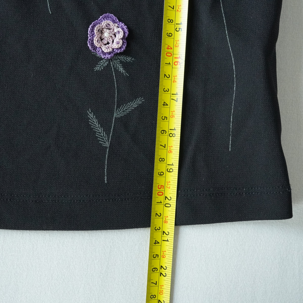 Outfit JPR Floral Embroidered Appliqué Tank Top | Y2K | Medium