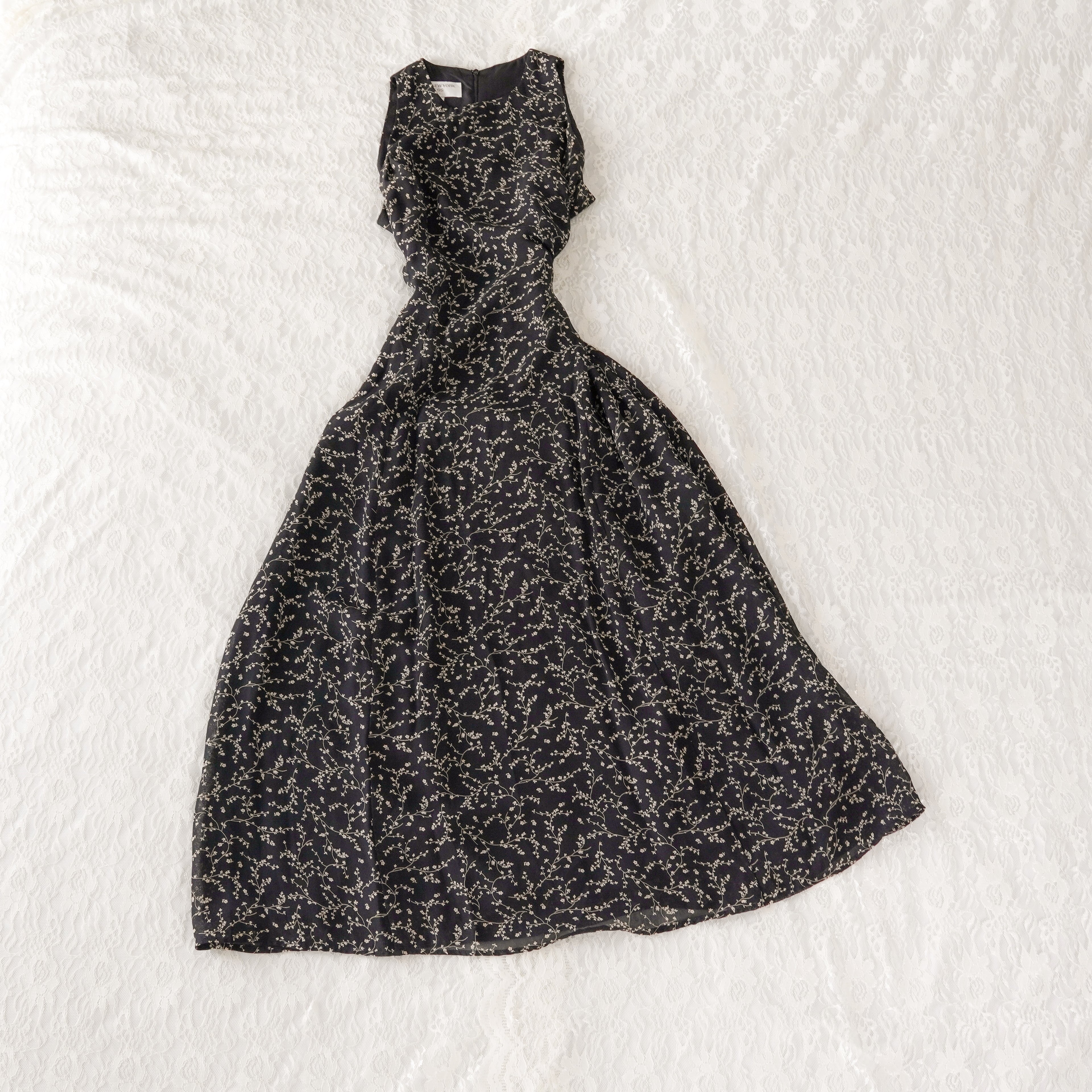 Vintage 90s Jones New York Black Floral Midi Dress | Vintage | 12P