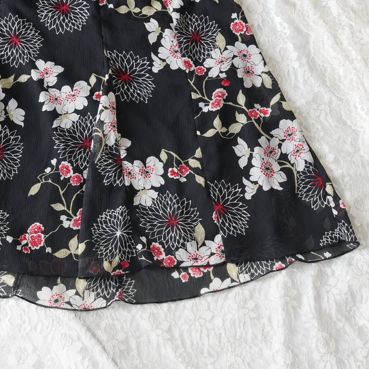 Vintage Dressbarn Floral Chiffon Skirt | Vintage | Small