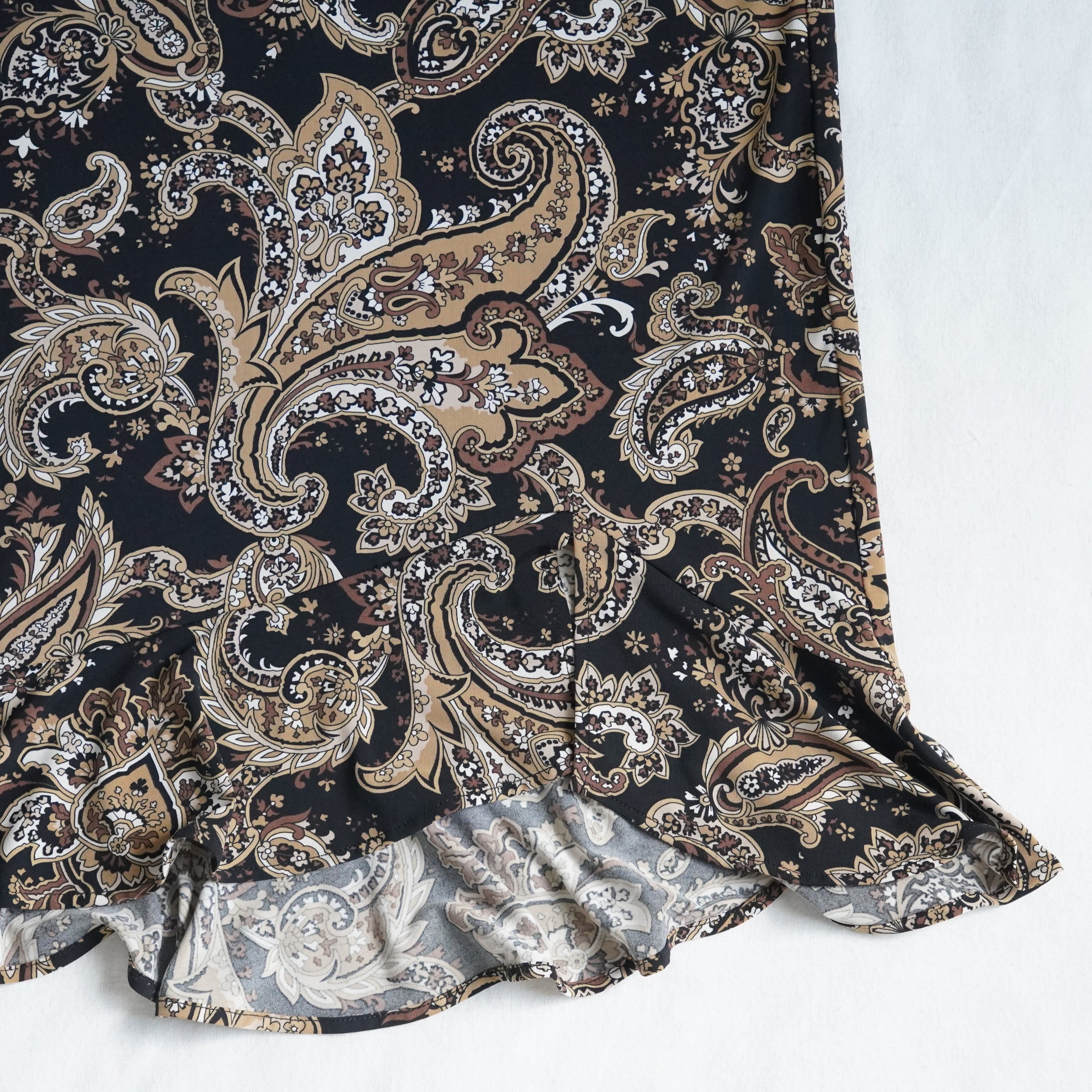 BCBGMAXAZRIA Paisley Ruffle Hem Midi Skirt | XS
