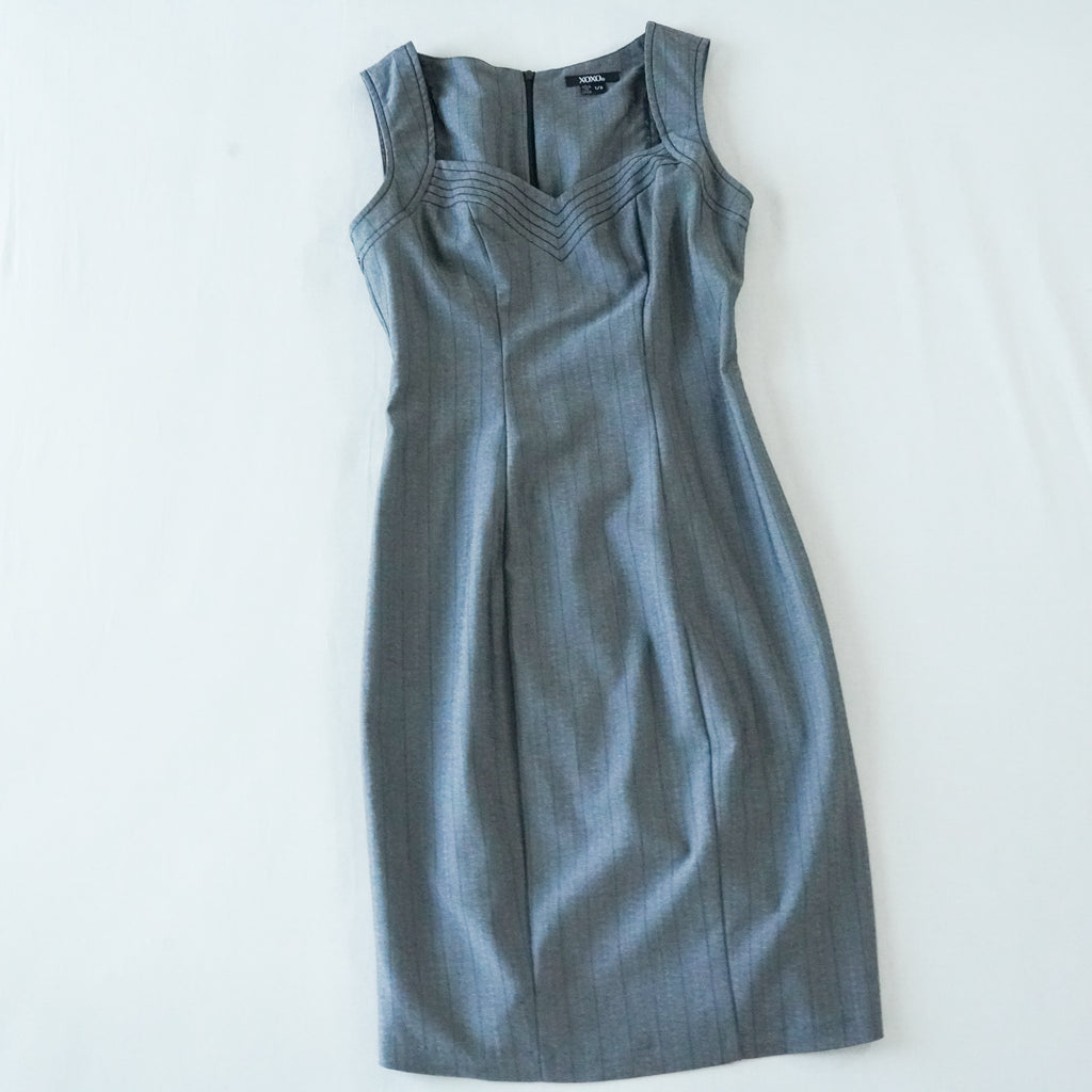 XOXO Gray Pinstripe Sheath Dress | Y2K | Size 1/2