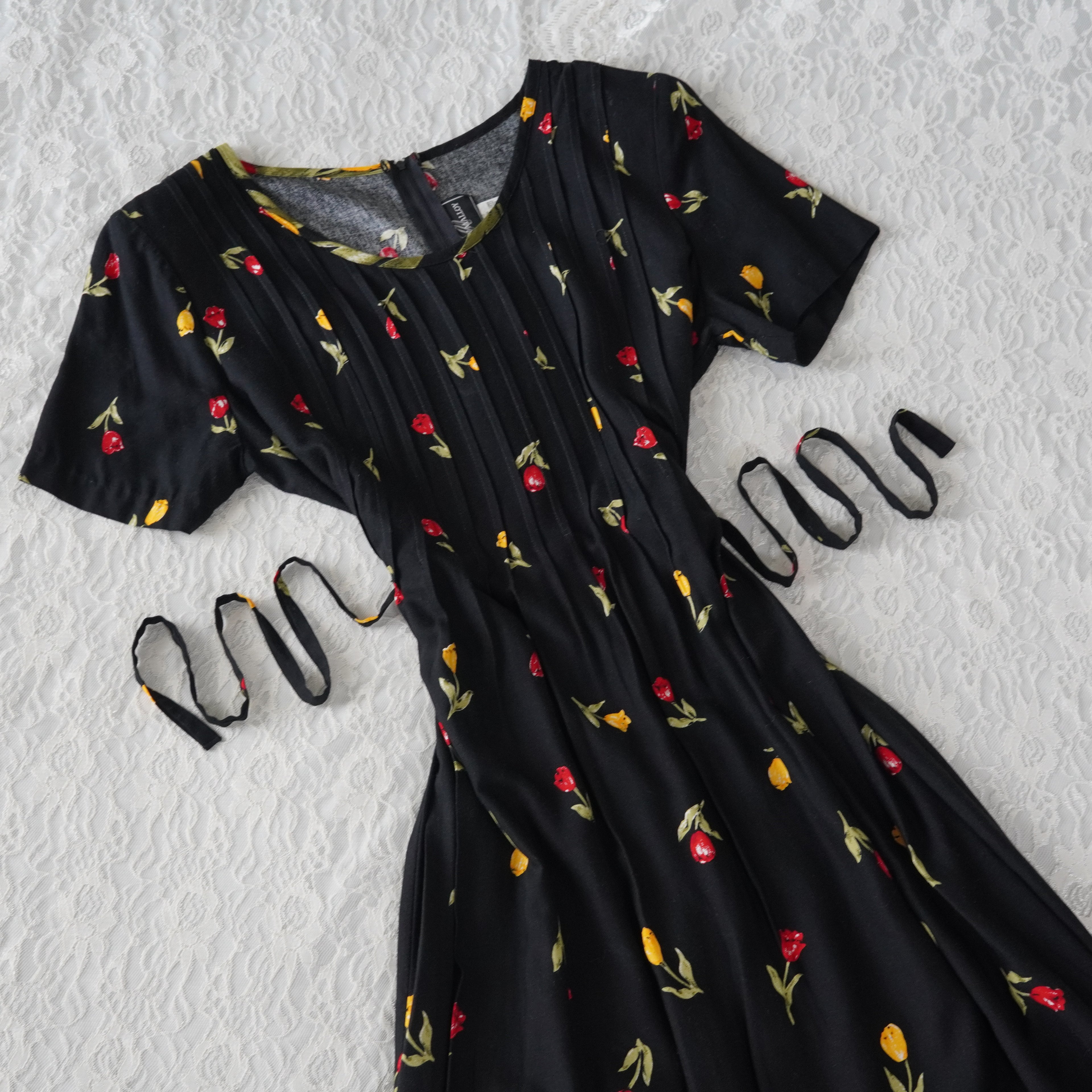 Molly Malloy Black Tulip Floral Maxi Dress | Size 14