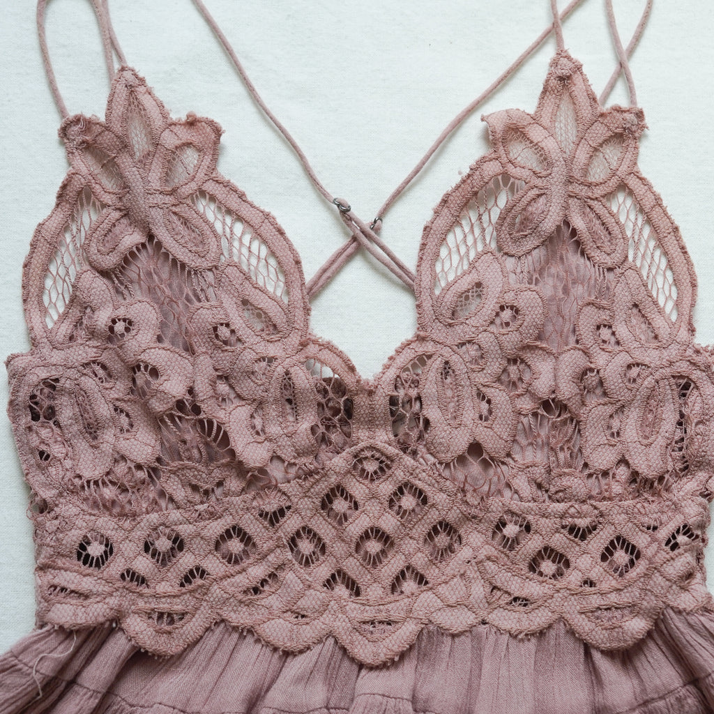 Free People Dusty Rose Lace Crochet Ruffle Cami | XS
