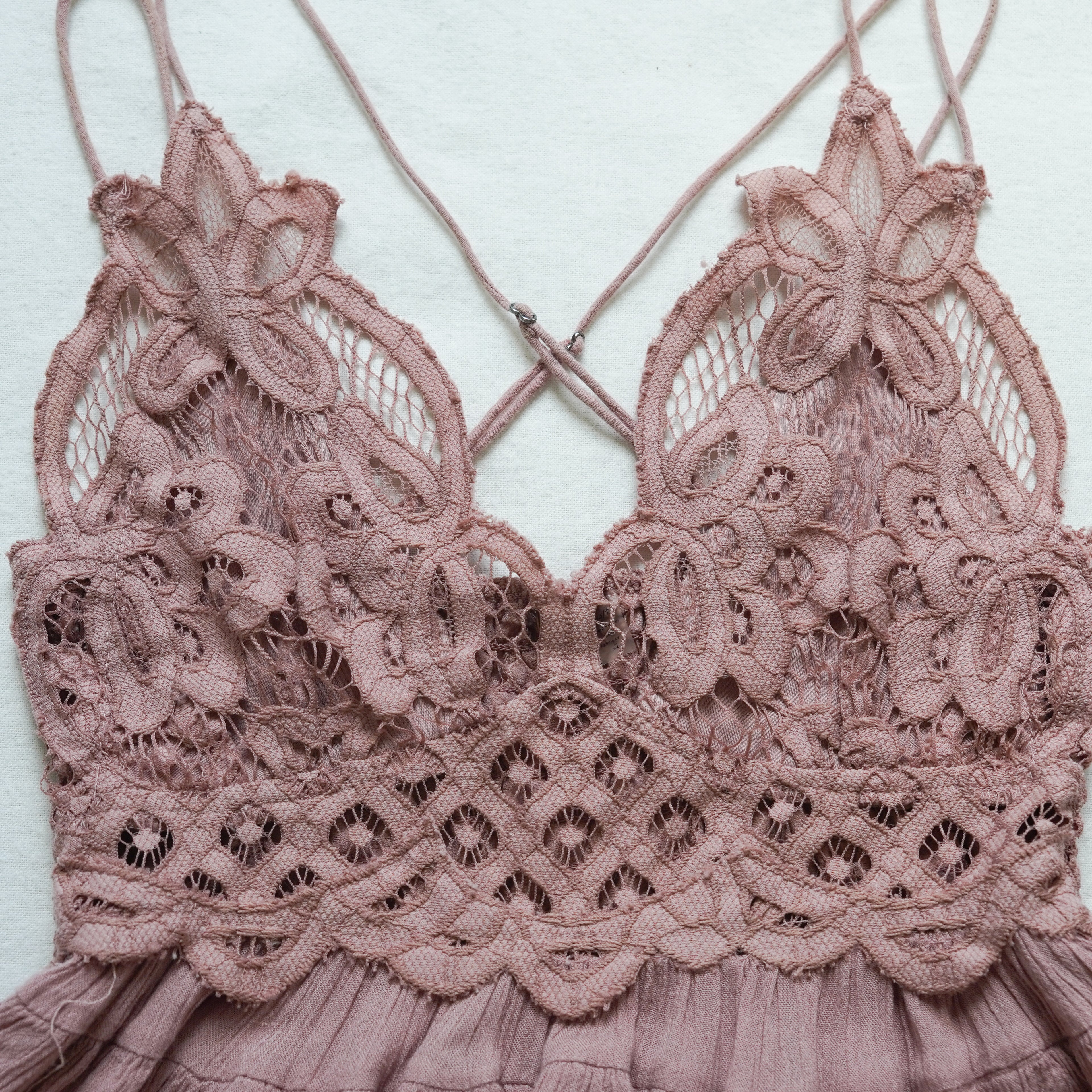 Free People Dusty Rose Lace Crochet Ruffle Cami | XS