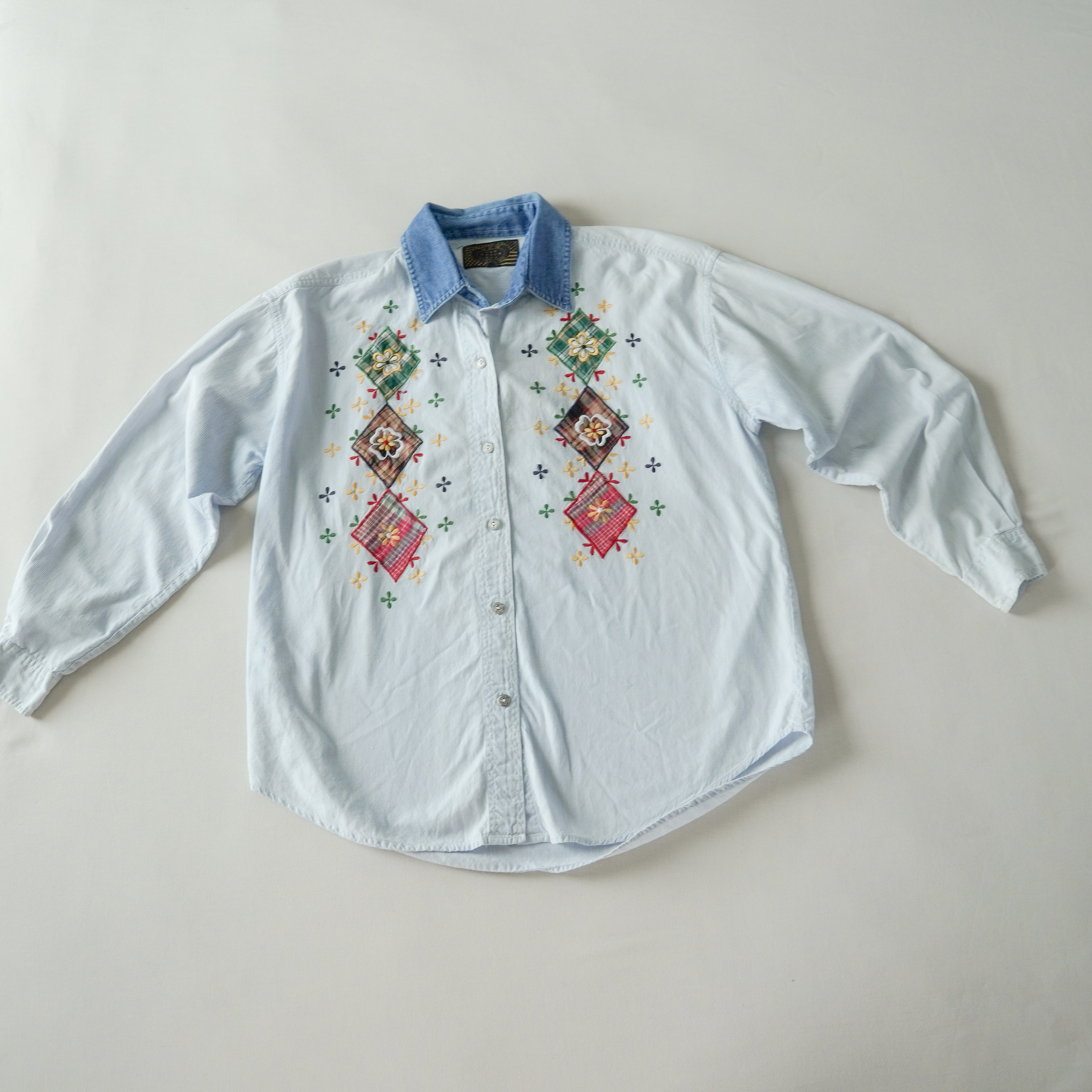 Vintage 90s New Directions Embroidered Patchwork Denim Collar Button-Up Shirt | Medium
