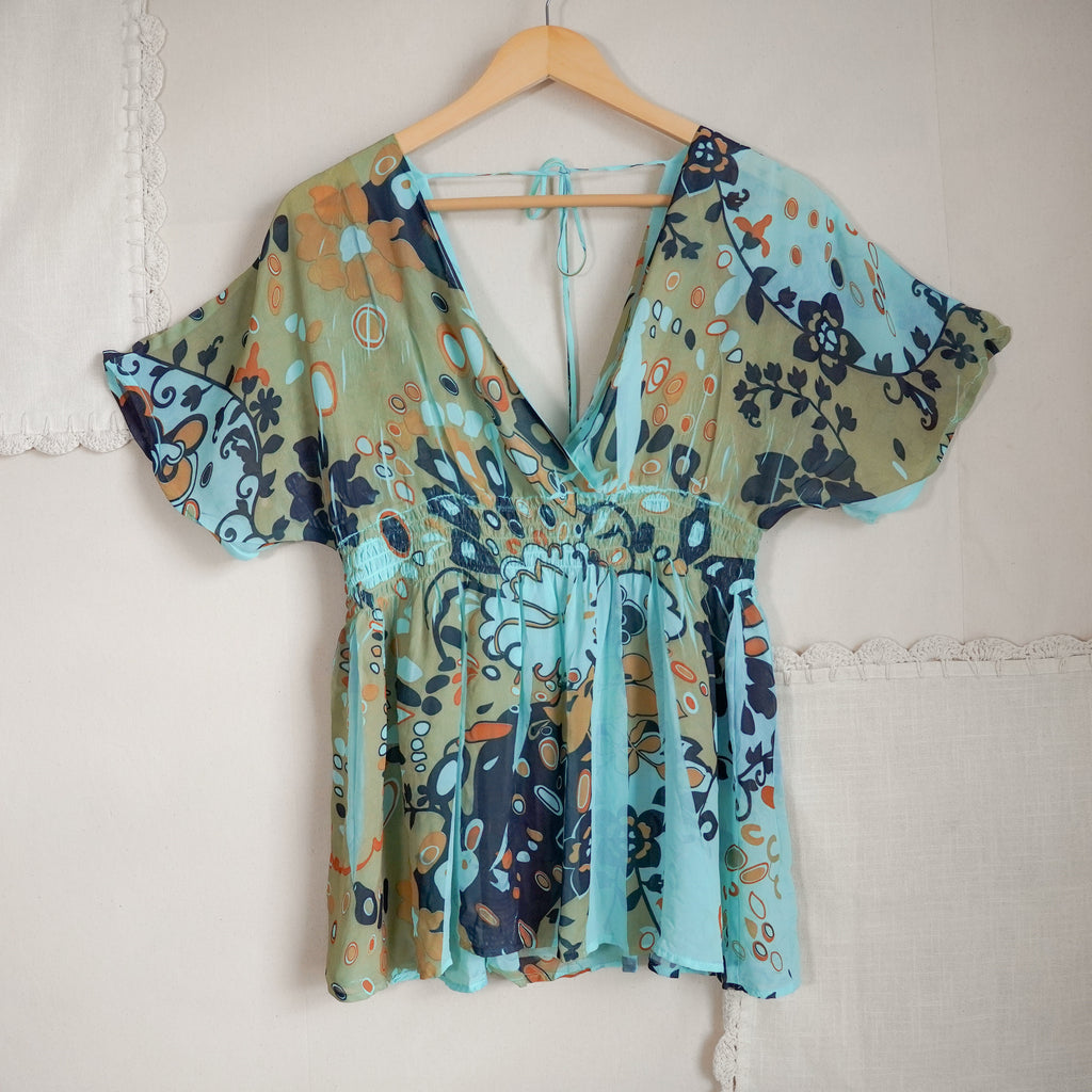 Unique Spectrum Floral Blouse | Y2K | Medium
