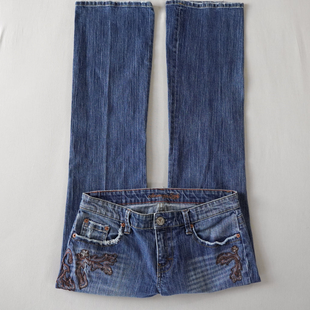 American Eagle Embroidered Sequin Low Rise Bootcut Jeans | Y2K |Size 6