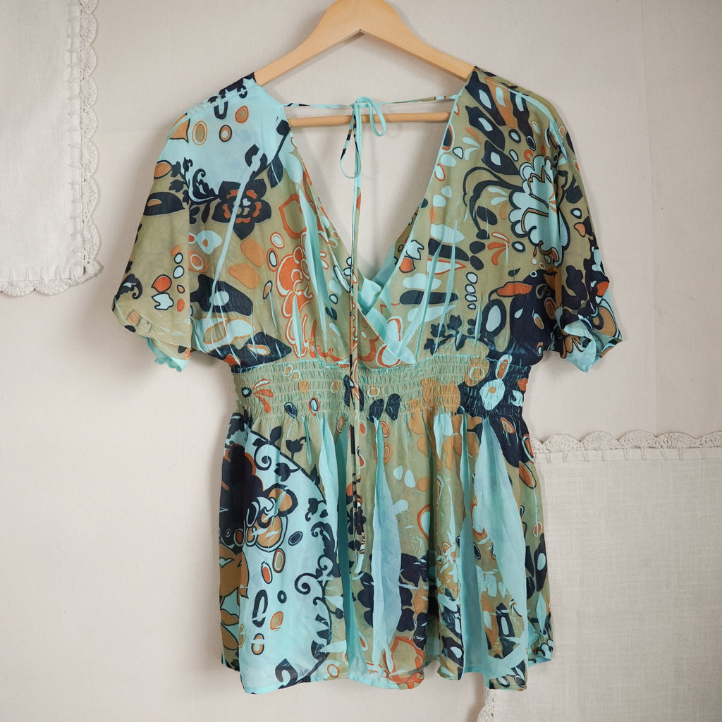 Unique Spectrum Floral Blouse | Y2K | Medium