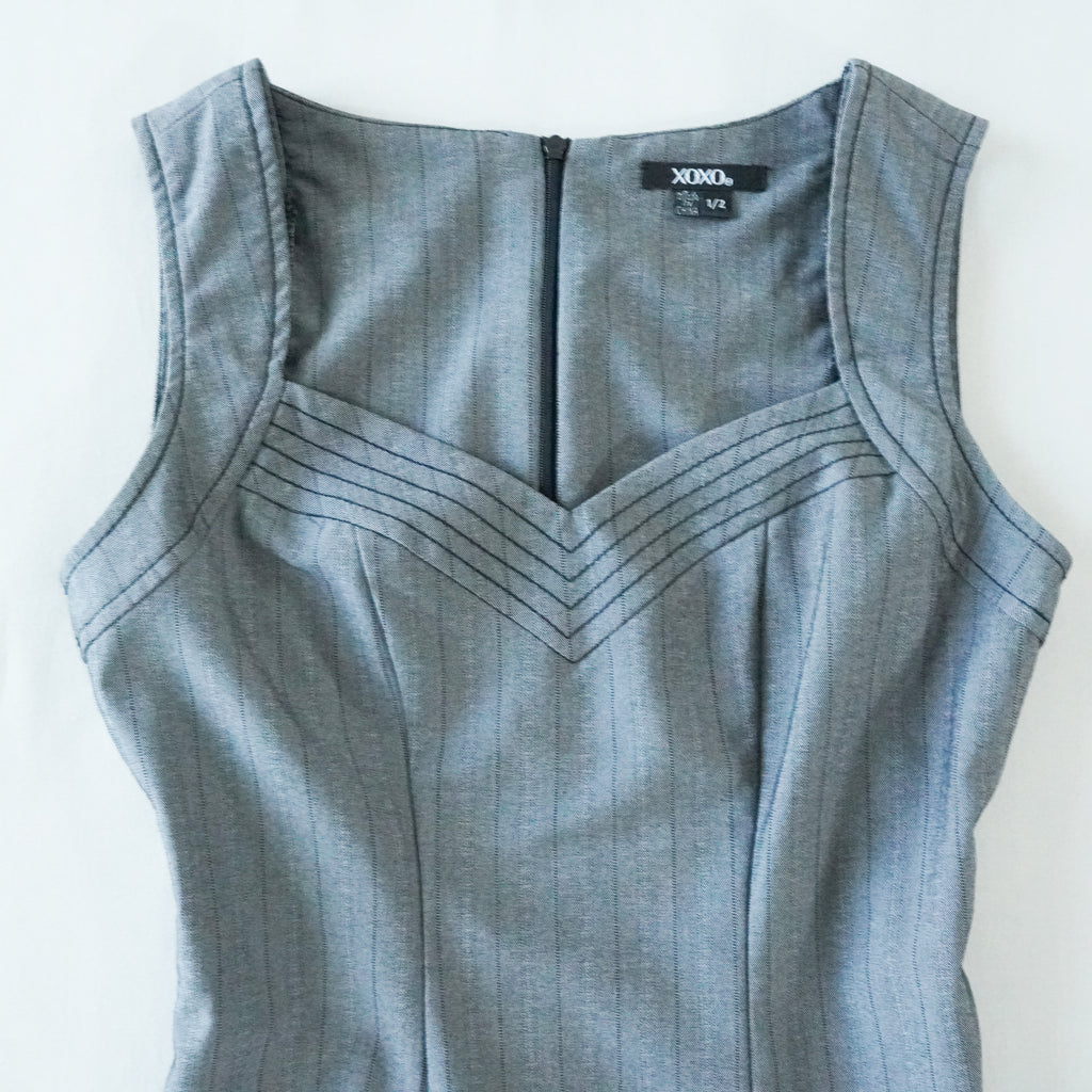 XOXO Gray Pinstripe Sheath Dress | Y2K | Size 1/2